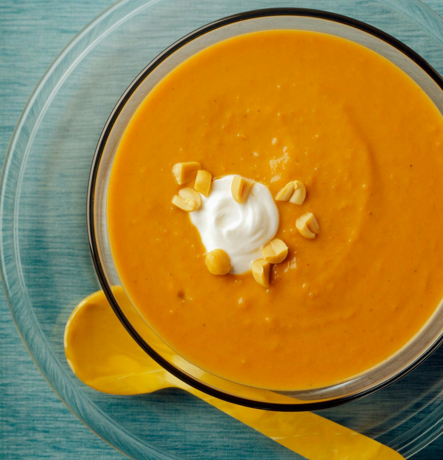 Fyldig gulrotsuppe med ingefær